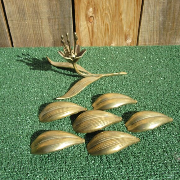 Vintage Brass Lotus Flower Ashtray 6 Removable Petals - Picture 5 of 7
